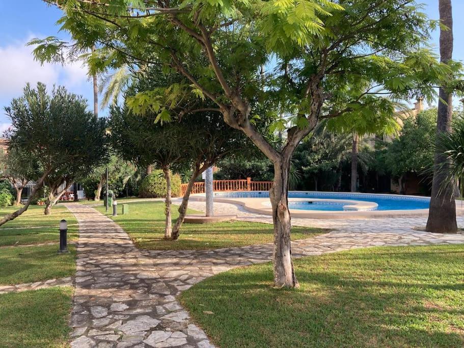 Villa Adosado En Denia Con Gran Jardin Extérieur photo